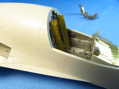 Sukhoi Su-34 Fullback Cockpit Set (Designed To Be Used With Hobby Boss And Kitty Hawk Model Kits) - image 4