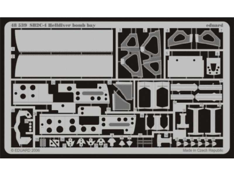 SB2C-4 bomb bay 1/48 - Accurate Miniatures - image 1