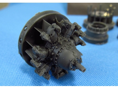 Engine Pratt &amp; Whitney R-1830 Late - image 2