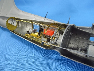 Boeing B-17 G Flying Fortress - Waist-gunners Cabin (Designed To Be Used With Monogram Kits) - image 7