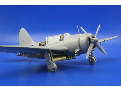 SB2C exterior 1/48 - Accurate Miniatures - image 10