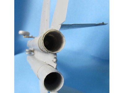 Mikoyan Mig-29 A/c/smt/ub/s - Opened Jet Nozzles (Designed To Be Used With Trumpeter And Zvezda Kits) - image 4
