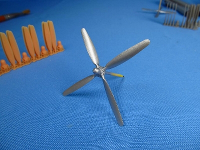Consolidated B-24 / Boeing B-29 Superfortress - Hamilton Standard Propellers (3d-printed) - image 1