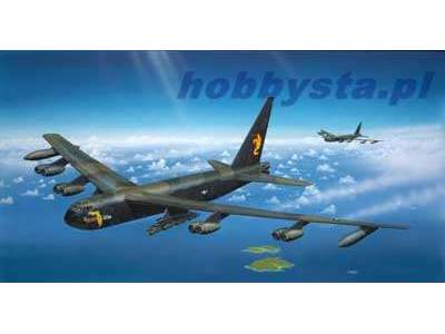 B-52D Stratofortress - image 1