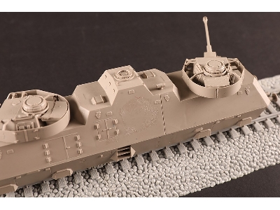 Panzerjager-triebwagen 51 - image 17