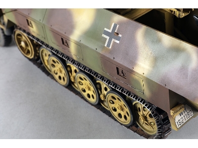 Sd.Kfz 251/22d - image 20