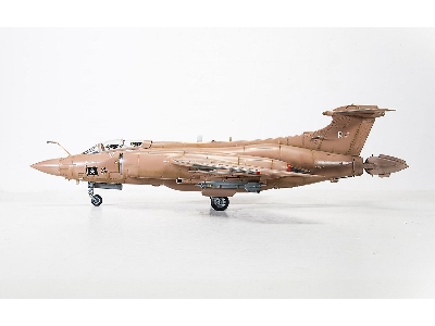 Blackburn Buccaneer S.2B - image 15