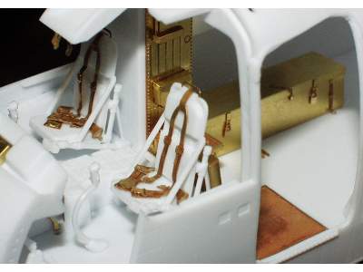 SH-3 interior 1/48 - Hasegawa - image 5