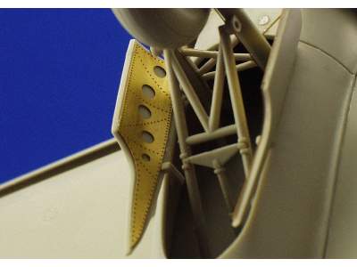 SM 79II Sparviero interior 1/48 - Trumpeter - image 6