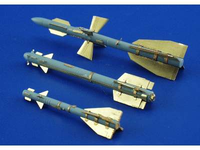 Soviet AA Missile set MiG-29/ Su-27 1/48 - Academy Minicraft - image 4