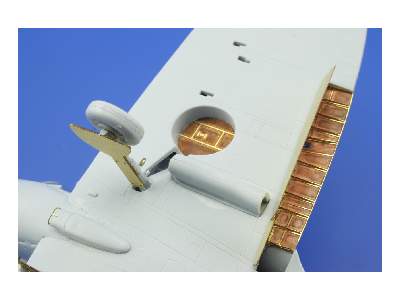 Spitfire Mk. I/II landing flaps 1/48 - Airfix - image 4