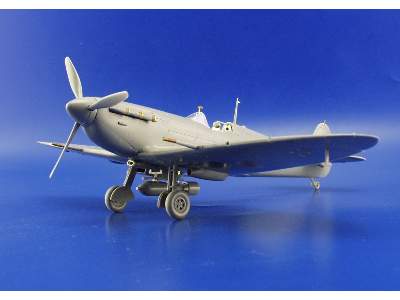 Spitfire Mk. Vb 1/48 - Hasegawa - image 7