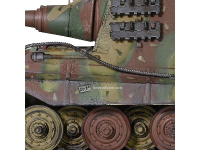 German Sd.Kfz.186 Panzerjager Tiger Ausf. B Heavy Tank "jagdtiger", Henschel Suspension - image 4