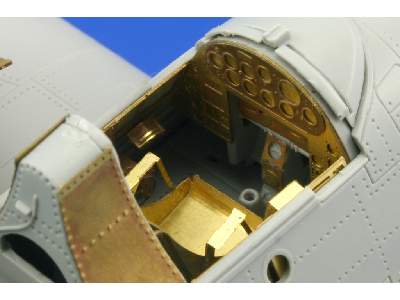 TBF-1 interior S. A. 1/48 - Hobby Boss - image 2