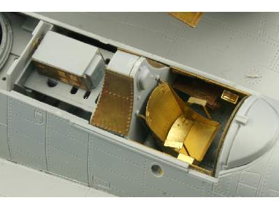 TBF-1 interior S. A. 1/48 - Hobby Boss - image 3