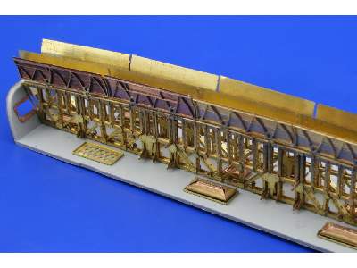 Wellington bomb bay 1/48 - Trumpeter - image 9