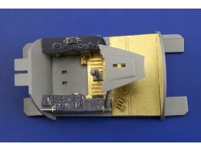 Wyvern S.4 interior 1/48 - Trumpeter - image 5