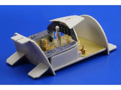 Wyvern S.4 interior 1/48 - Trumpeter - image 9