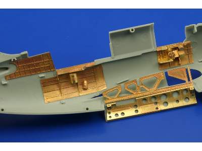 SB2C-4 1/72 - Academy Minicraft - image 8