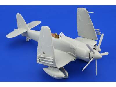 Sea Fury FB. II S. A. 1/72 - Trumpeter - image 5