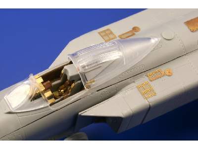 Su-15TM Flagon-F S. A. 1/72 - Trumpeter - image 7