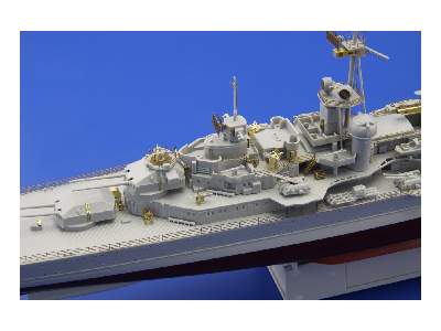 Prinz Eugen 1/350 - Trumpeter - image 7