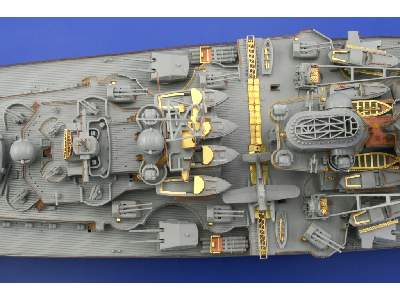 Tirpitz 1/350 - Revell - image 10