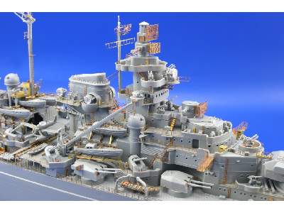 Tirpitz 1/350 - Revell - image 16