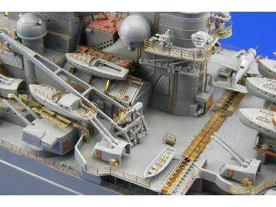 Tirpitz 1/350 - Revell - image 21