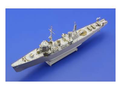 UKURU escort ship Type A 1/350 - Pit Road - image 3