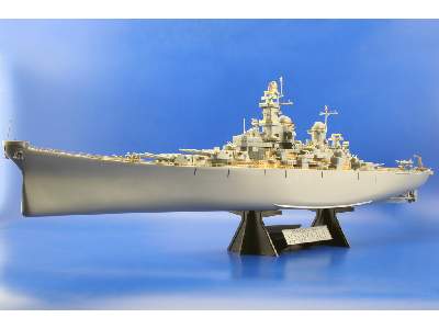 USS BB-63 Missouri 1/350 - Tamiya - image 6