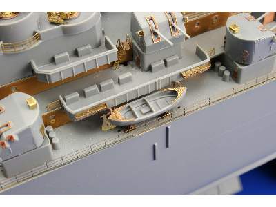 USS BB-63 Missouri 1/350 - Tamiya - image 35