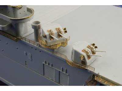 USS CV-14 Ticonderoga 1/350 - Trumpeter - image 28