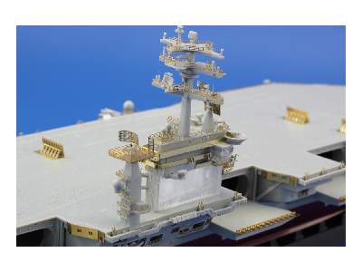 USS Nimitz CVN-68 (2005) 1/700 - Trumpeter - image 14