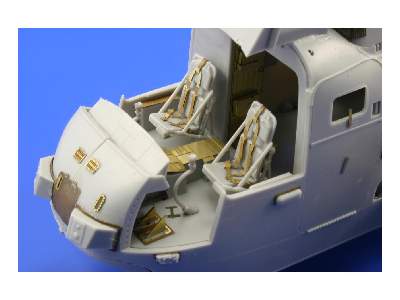 Sea King AEW Mk.2 interior S. A.. 1/48 - Hasegawa - - image 4