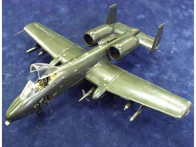 A-10 1/48 - Tamiya - image 9