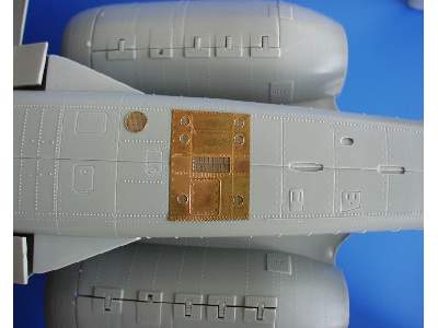 A-10 exterior 1/32 - Trumpeter - image 8