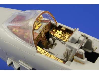 A-10 interior 1/48 - Italeri - image 7