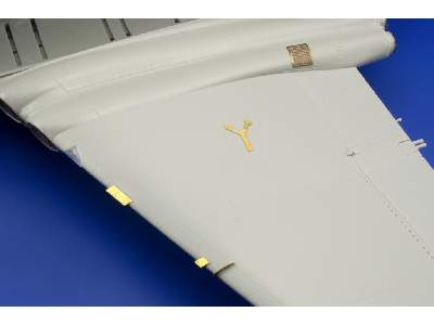 BAe Nimrod exterior and surface panels 1/72 - Airfix - image 6