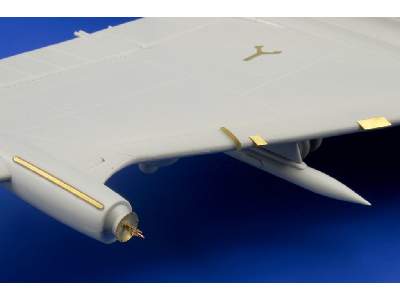 BAe Nimrod exterior and surface panels 1/72 - Airfix - image 9