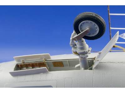 BAC Lightning F.1A/ F.3 exterior 1/32 - Trumpeter - image 15