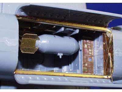 B-25J bomb bay 1/72 - Hasegawa - image 2