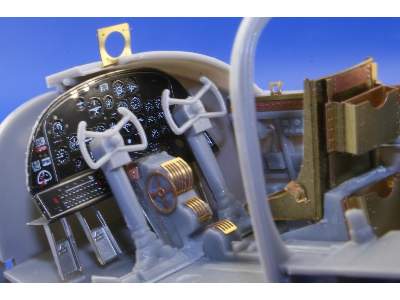 B-25B interior 1/48 - Accurate Miniatures - image 5