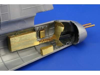 B-17G rear interior 1/48 - Monogram - image 6