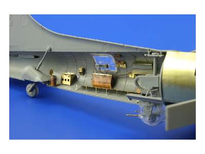 B-17G rear interior 1/72 - Revell - image 4