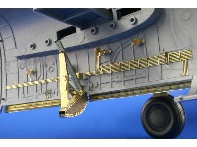 B-24 bomb bay 1/48 - Monogram - image 10