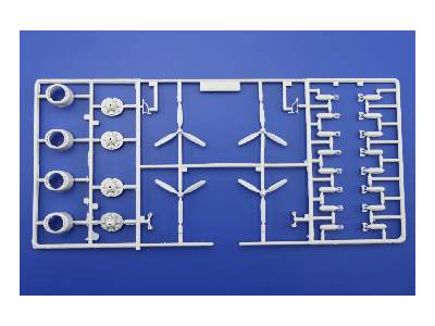 B-24D 1/72 - image 8