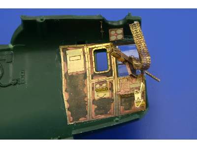 B-24D front interior 1/48 - Monogram - image 7