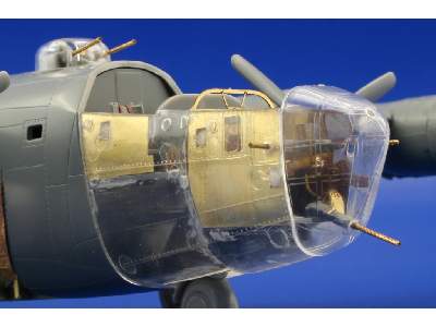 B-24D front interior S. A. 1/72 - Hasegawa - image 7