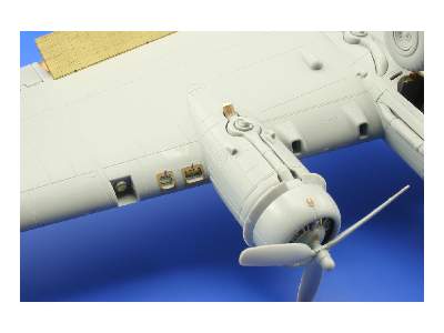 B-17G exterior 1/72 - Revell - image 2